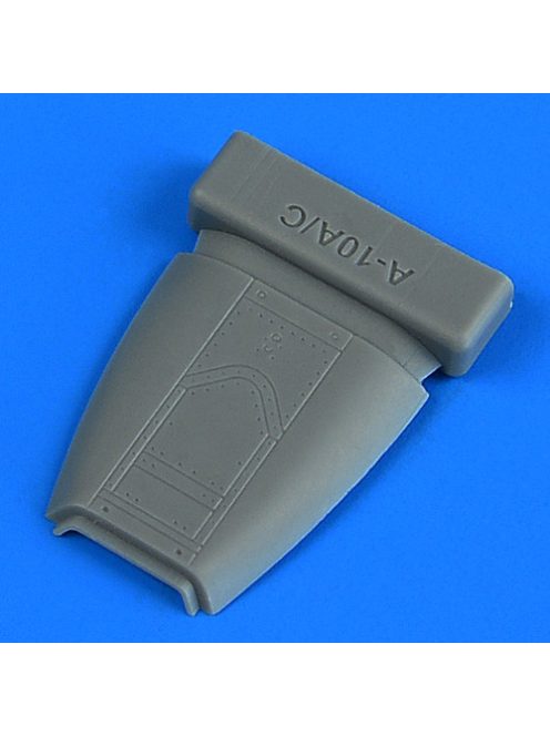 Quickboost - 1/72 A-10A/C Thunderbolt II closed fuel access panel early v. for GWH kit