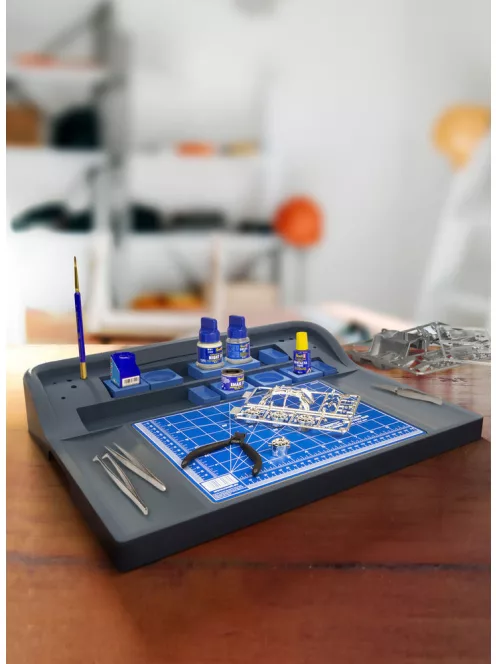 Revell - Working Station