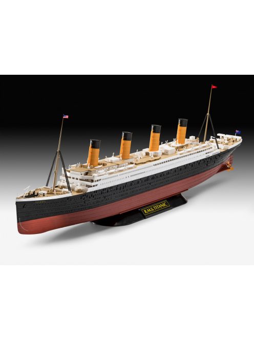 Revell - RMS Titanic