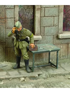Royal Model - Gefreiter Signals 1941