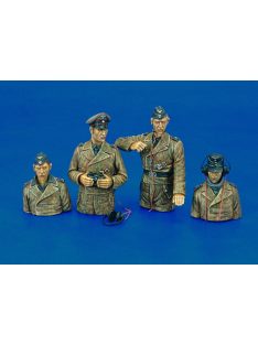 Royal Model - Waffen SS Tiger I crew - 3/2 fig-WWII