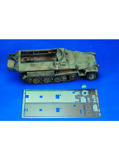 Royal Model - Sd.Kfz. 251C part 3 (for Dragon kit)