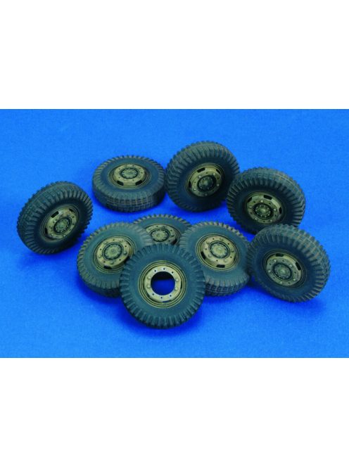 Royal Model - Wheels Sd. Kfz. 234/1 & Puma