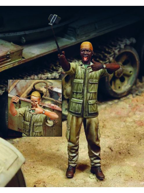 Royal Model - Selfie soldier