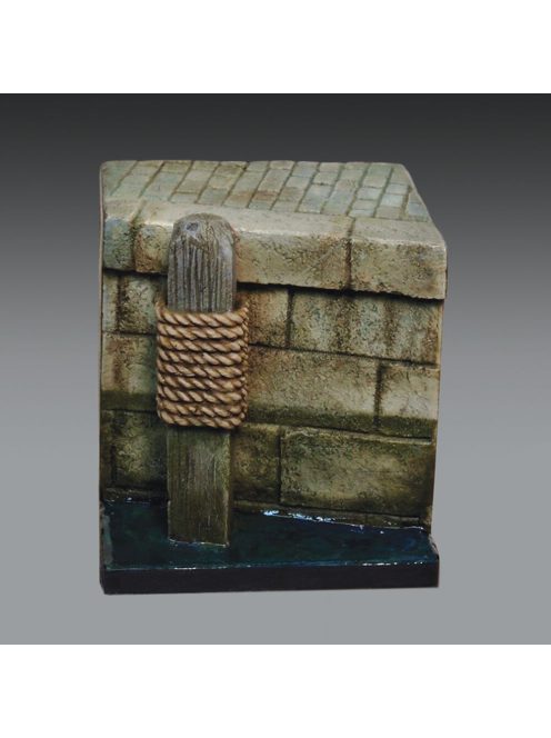 Royal Model - Stone dock section  (1/35-32 scale)