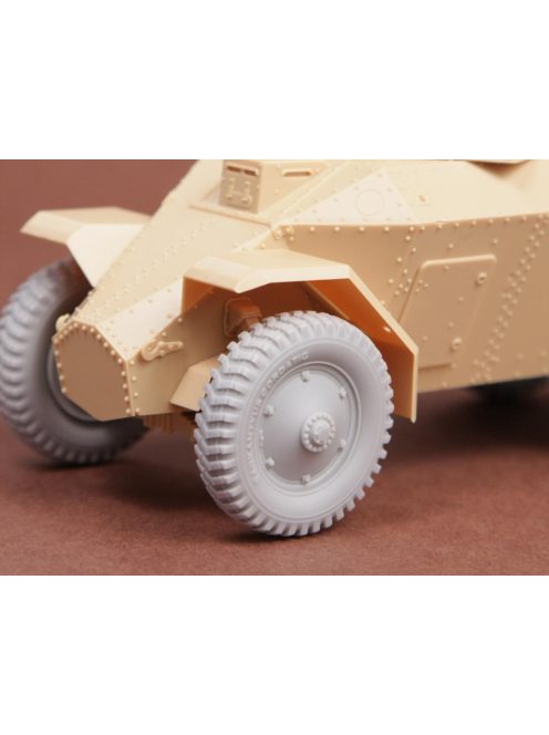 SBS Model - 1/35 39M Csaba armoured car wheel set (Cordatic) - Resin for Hobby boss