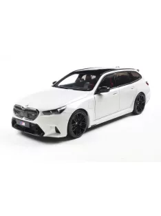 Solido - BMW M5 Touring Alpine White Solid 2025 -