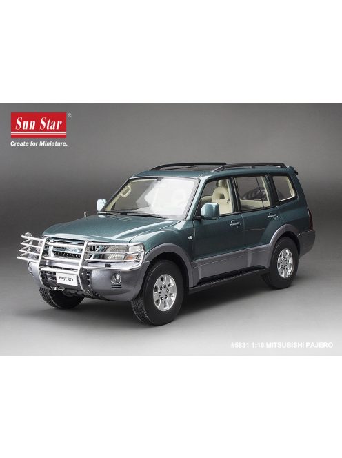 Sun Star - Mitsubishi Pajero V73Green Metallic
