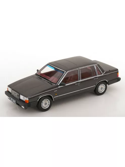 TRIPLE9 - 1:18 Volvo 760 Turbo Dark Gray Metallic 1985