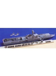 Tamiya - JMSDF Defense Ship LST-4002 Shimokita