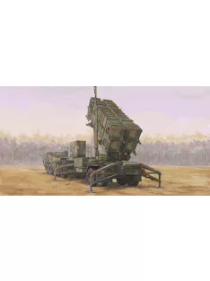   Trumpeter - M983 HEMTT & M901 Launching Station w/MIM-104 Patriot SAM System (PAC-2)