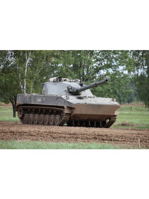 Trumpeter - 2S25 Sprut-SD Amphibious Light Tank