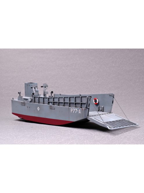 Trumpeter Easy Model - USN Vehilcle Landing Craft LCM3